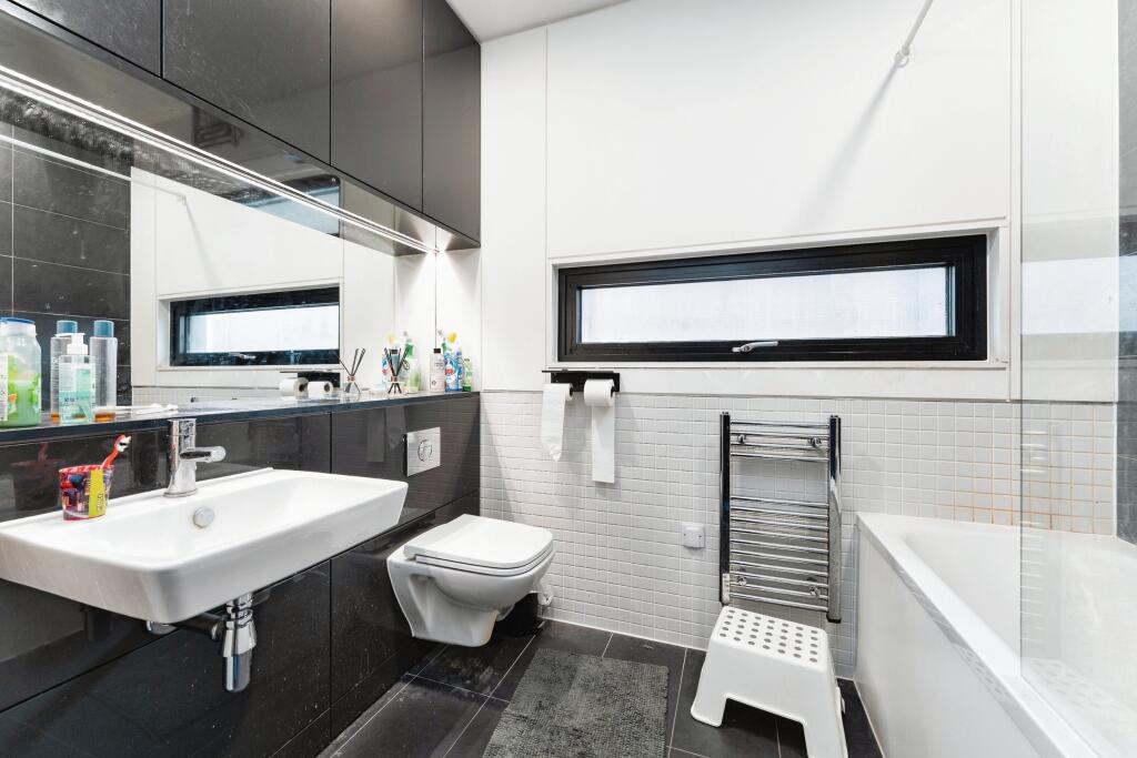 Additional property image - Lockhart Way, Northstowe, Cambridge, Cambridgeshire, CB24