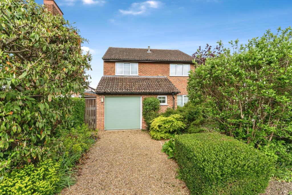 Main image of property: Thornton Road, Girton, Cambridgeshire, CB3