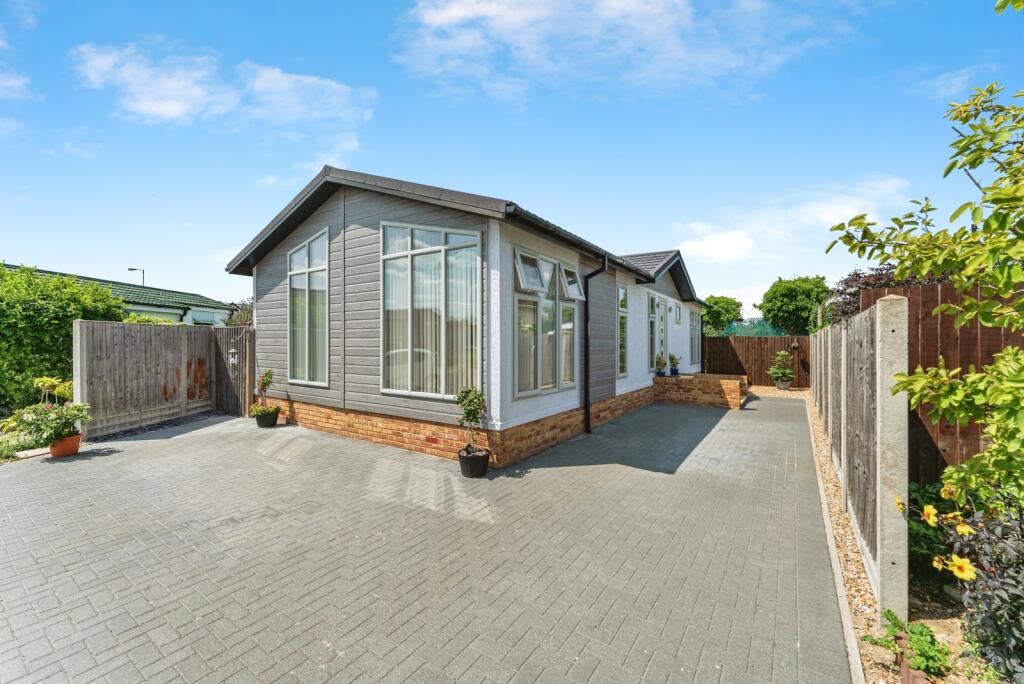 Main image of property: Denny End Road, Waterbeach, Cambridgeshire, CB25