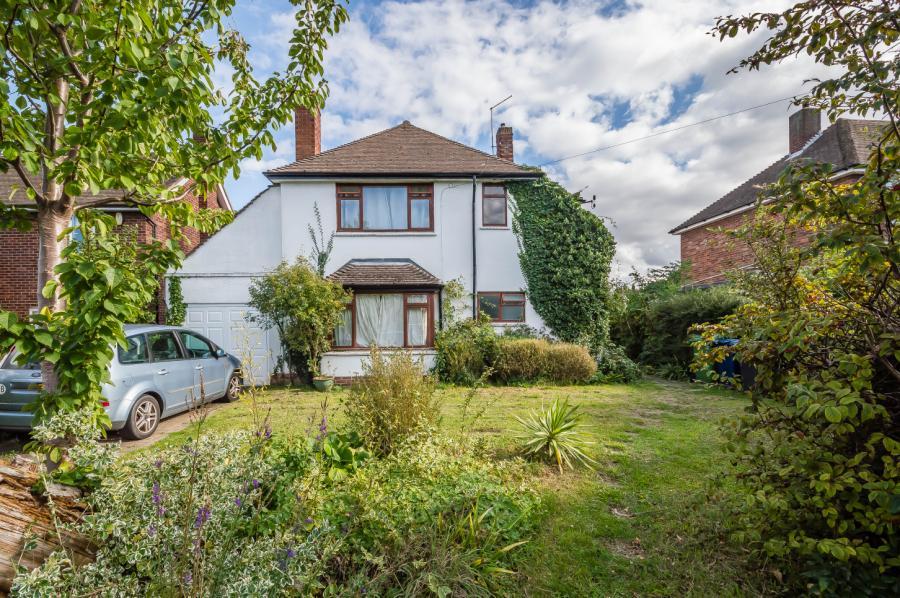 4 bedroom detached house for sale in Thornton Close, Girton, Cambridge