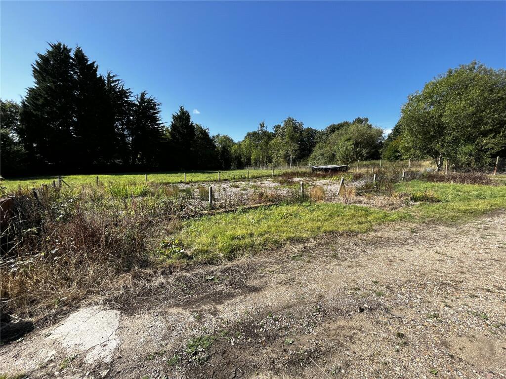 Additional property image - Woodfield Lane, Hatfield, AL9