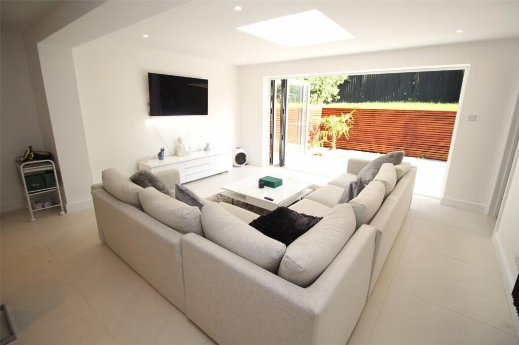 Additional property image - Glebe Close, Essendon, AL9