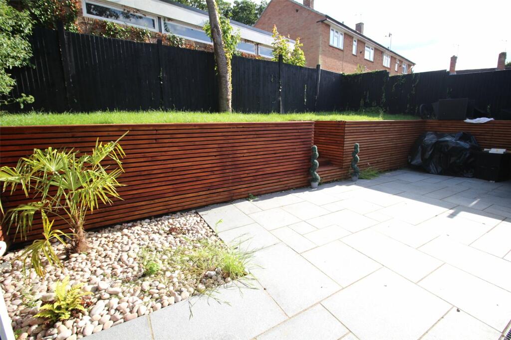 Additional property image - Glebe Close, Essendon, AL9