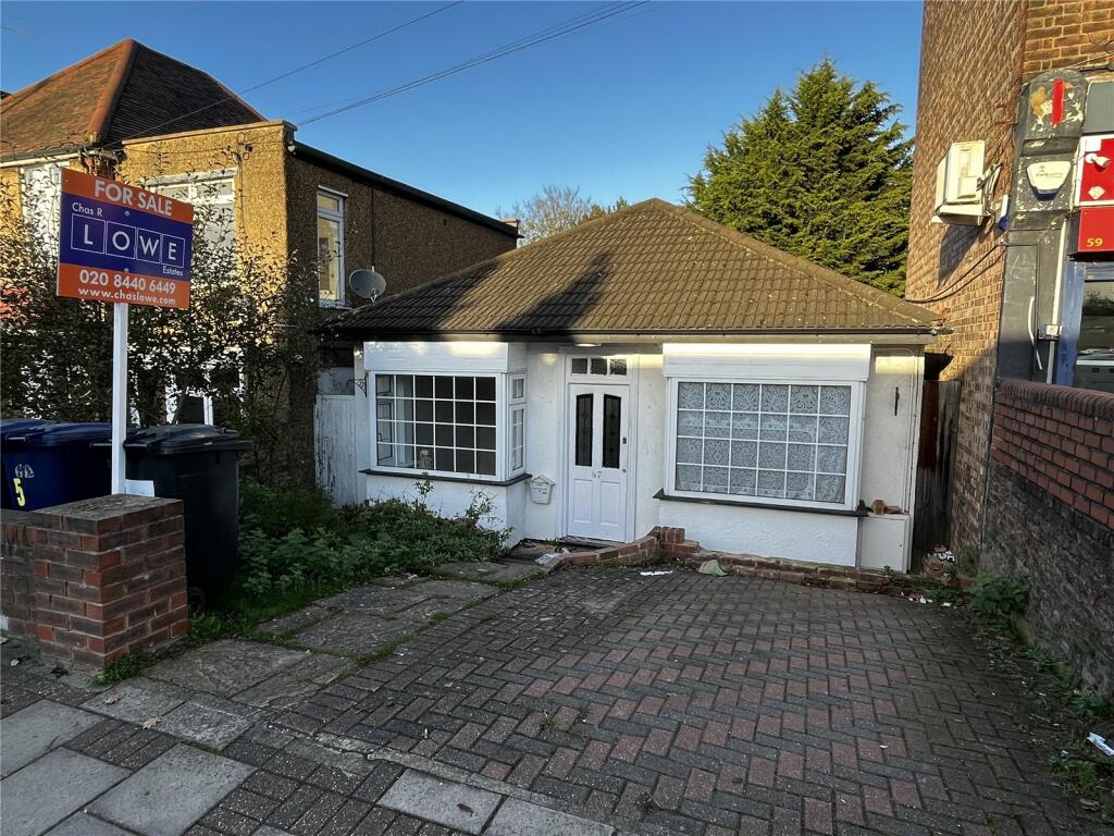 Main image of property: Brookhill Road, Barnet, Hertfordshire, EN4