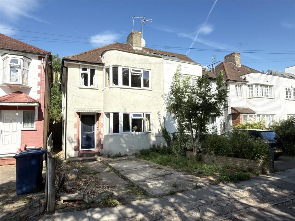 Main image of property: East Walk, East Barnet, Barnet, Hertfordshire, EN4