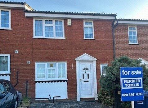 Main image of property: Firs Avenue, London, N11