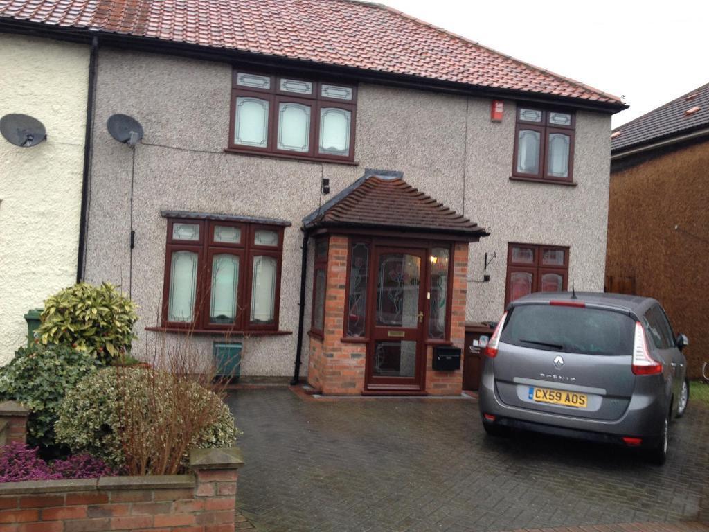 Main image of property: Turnage Road, Chadwell Heath, RM8 1RB