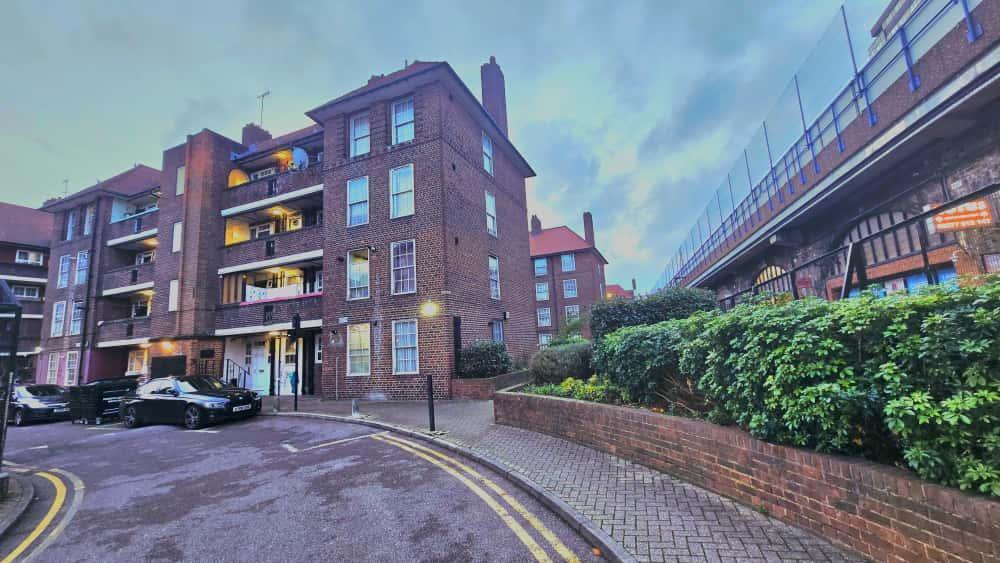 Main image of property: Shadwell Gardens, London, E1 2QQ