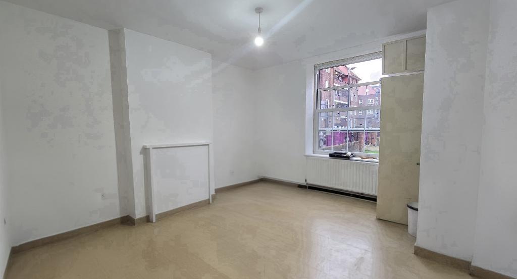Main image of property: Shadwell Gardens, London, E1 2QQ