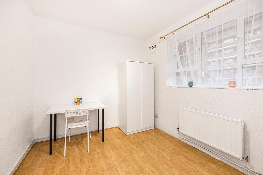 Main image of property: Shadwell Gardens, London, E1 2QQ