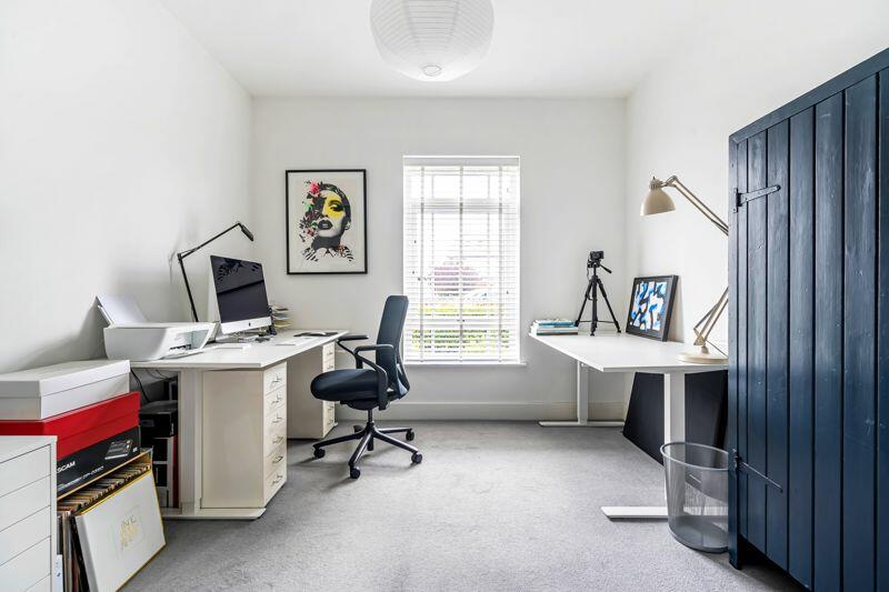 Additional property image - Terlingham Gardens, Hawkinge