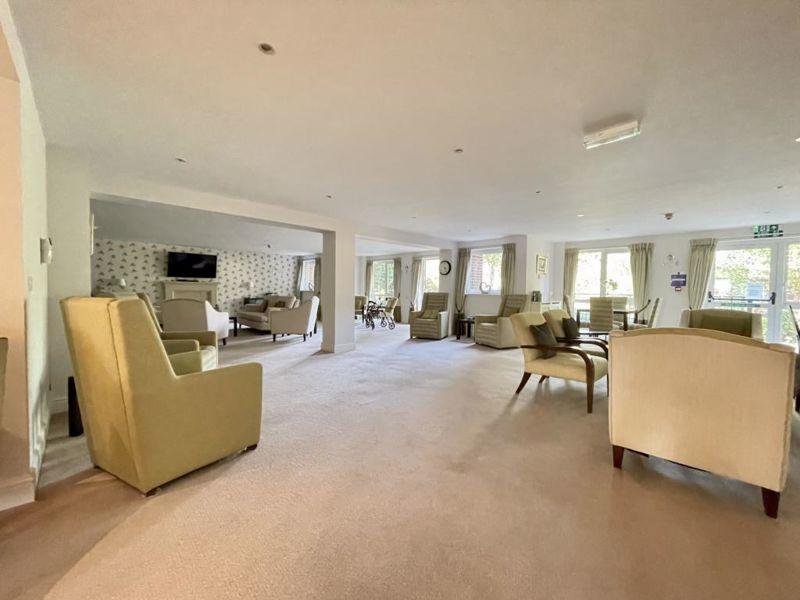 1 bedroom retirement property for sale in Cowick Street, Exeter, EX4