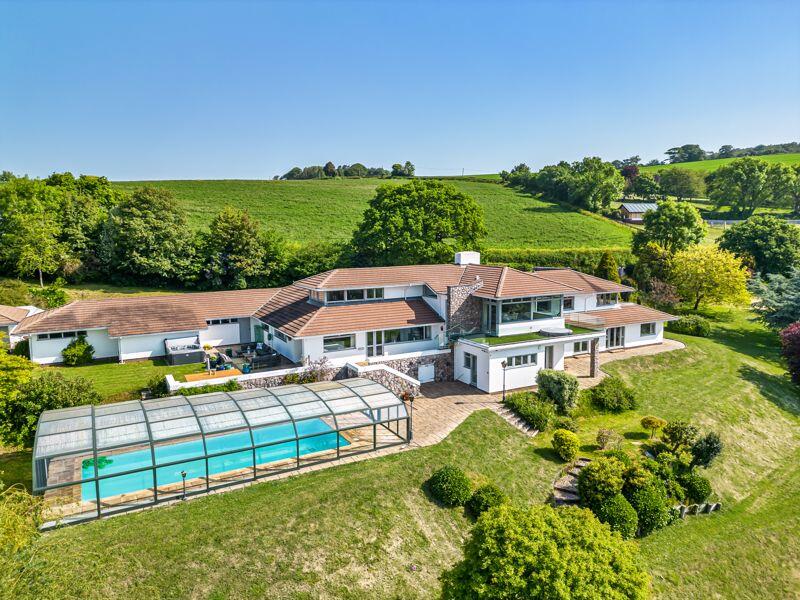 Main image of property: Clanage Cross, Bishopsteignton