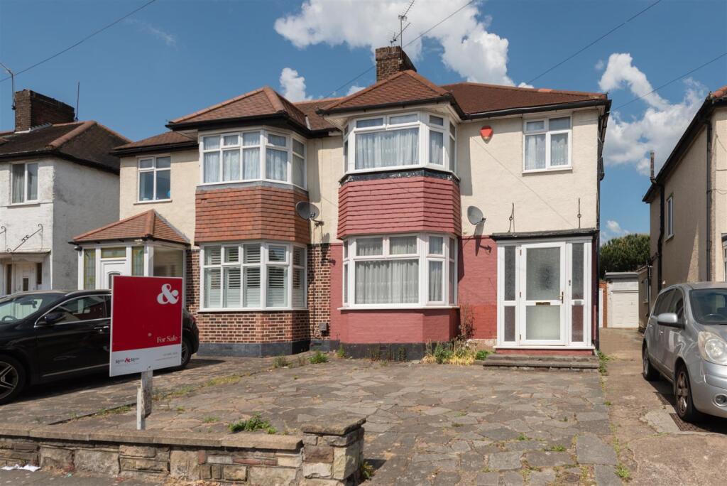 Main image of property: Burleigh Gardens, London, N14