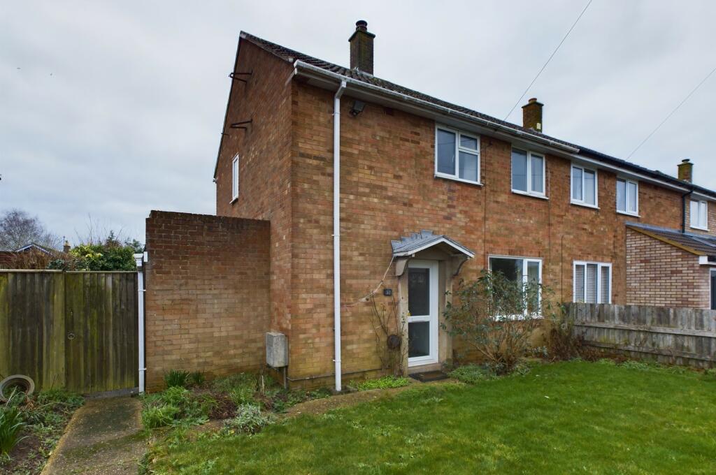 2 bedroom semidetached house for sale in Victory Way, Cottenham, CB24