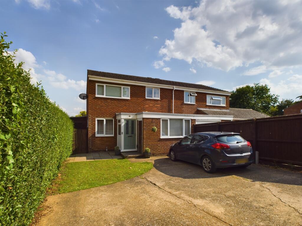 4 bedroom semidetached house for sale in Lambs Lane, Cottenham, CB24