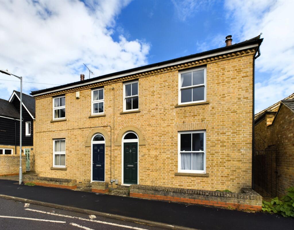 Main image of property: High Street, Cottenham, Cambridge, Cambridgeshire