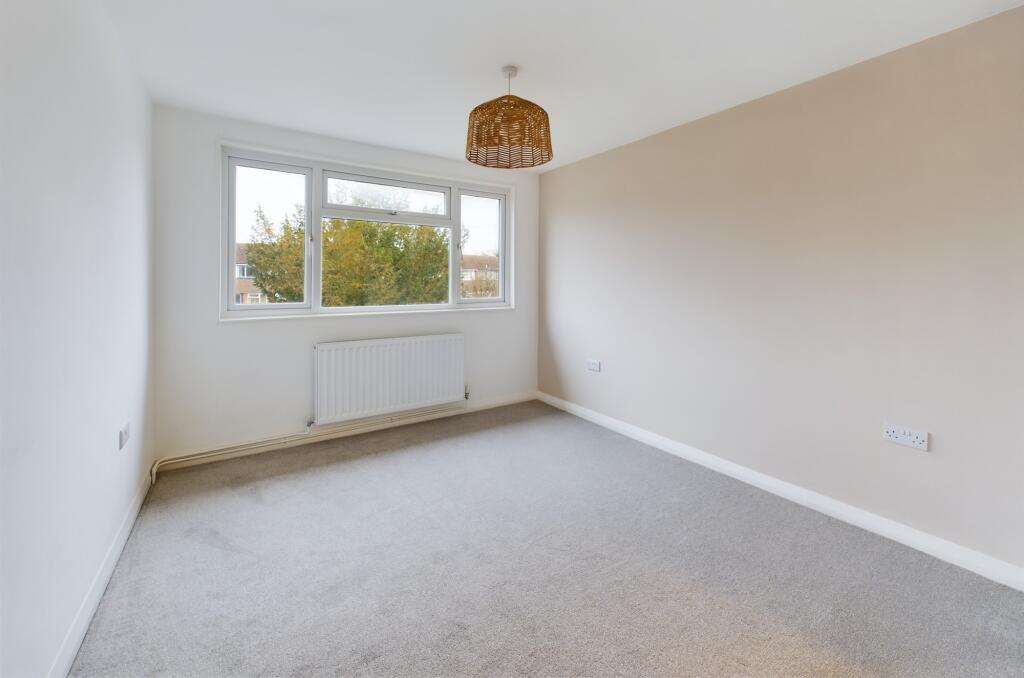 Additional property image - Cliveden Close, Cambridge