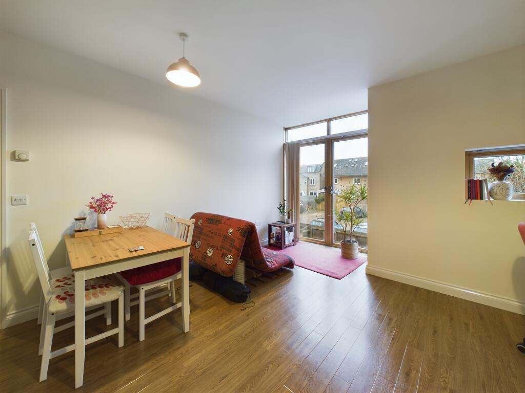 Additional property image - Flat 2 20 Occupation Road, Cambridge, Cambridgeshire