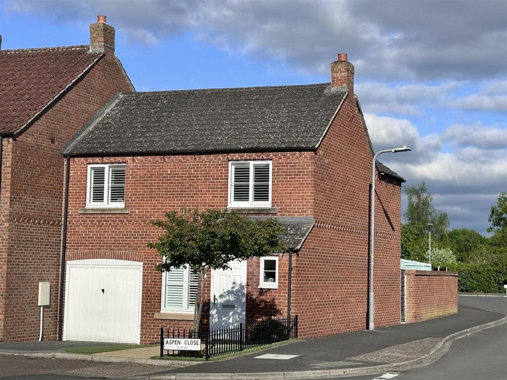 Main image of property: Aspen Close, Pickering