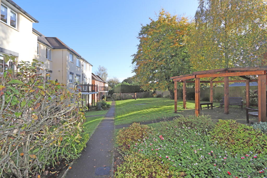 1 bedroom retirement property for sale in Clarks Court, Cullompton, EX15