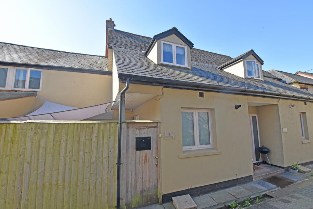 Main image of property: St Andrews Lodge, The New Cut, Cullompton, EX15