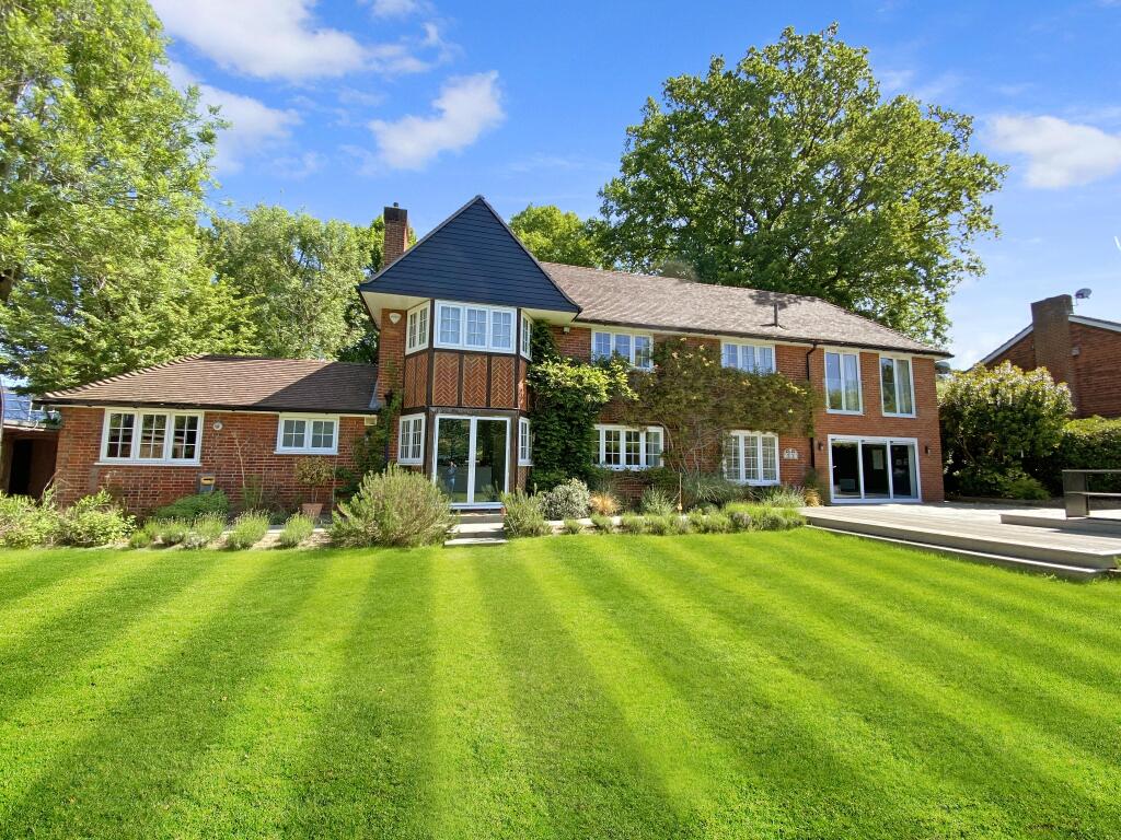 Main image of property: HORSELL