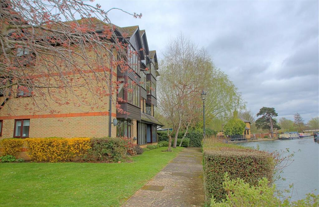 Main image of property: STUDIO WITH RIVER VIEWS