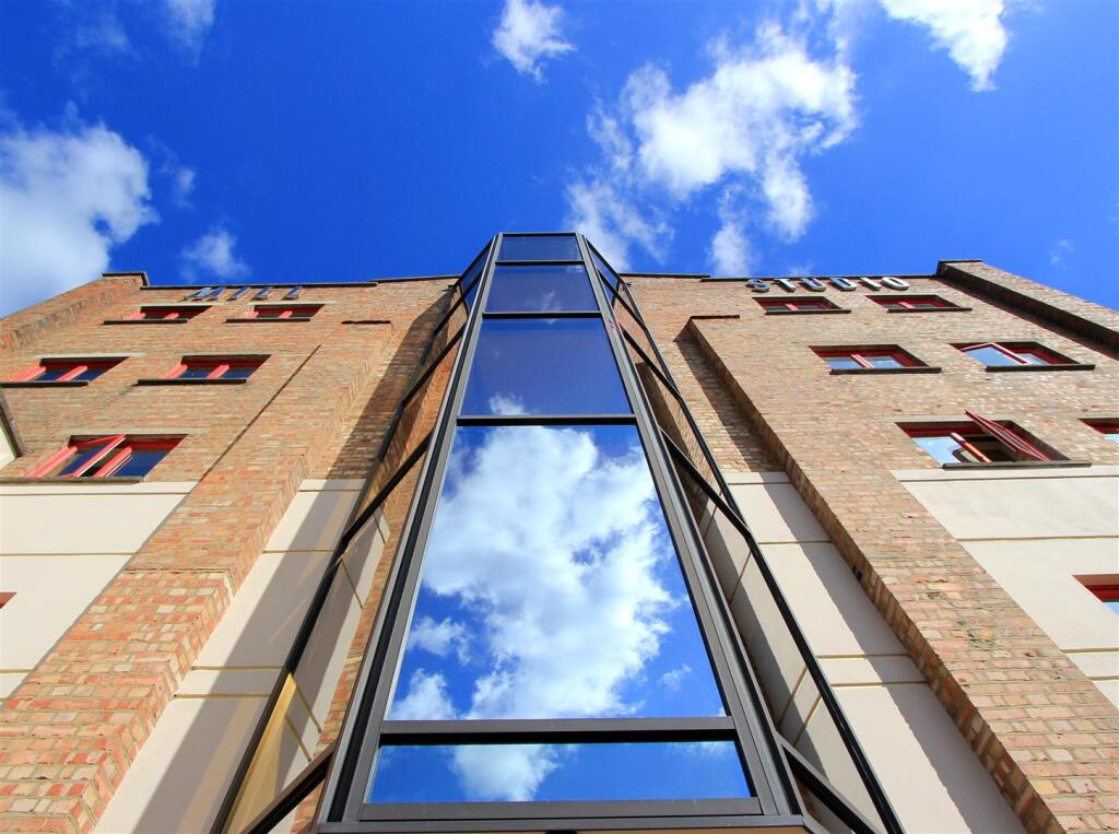 Main image of property: STUDIO - Mill Studios, Ware - BRAND NEW