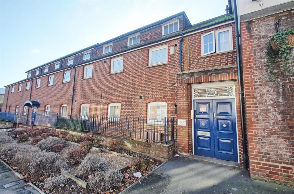Main image of property: OCEANIC HOUSE, WARE TOWN CENTRE - PARKING