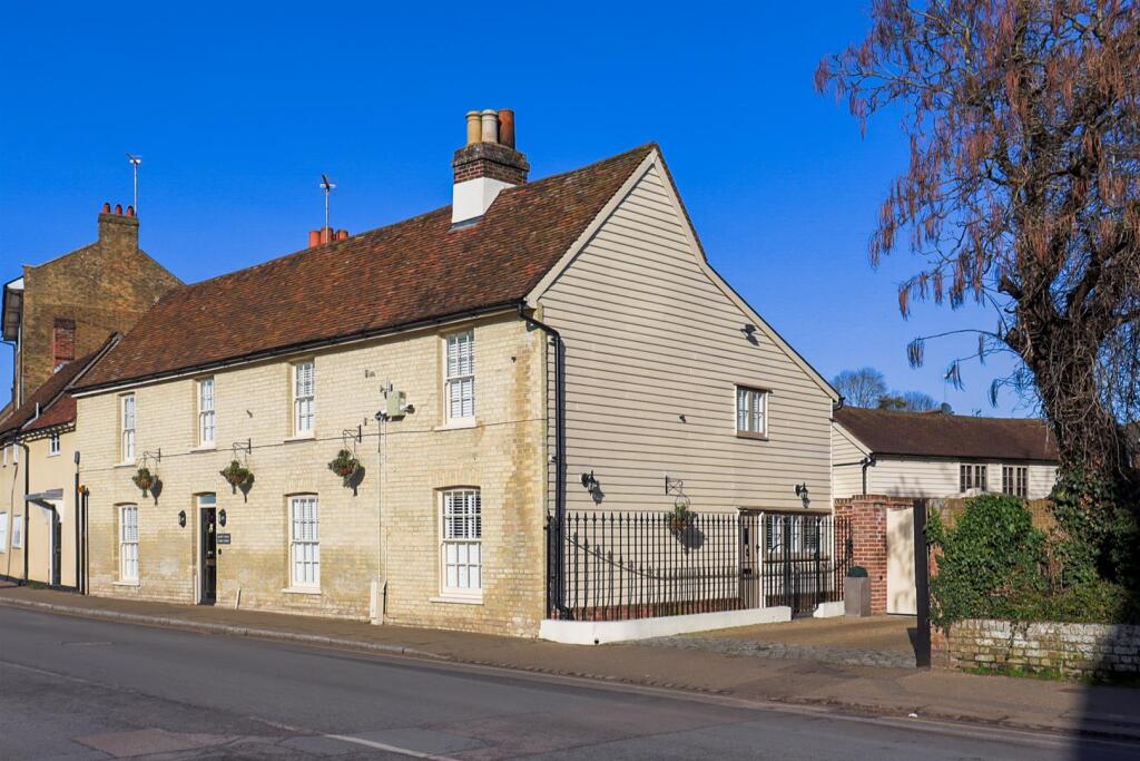 Main image of property: ANNEX - High Street, Buntingford