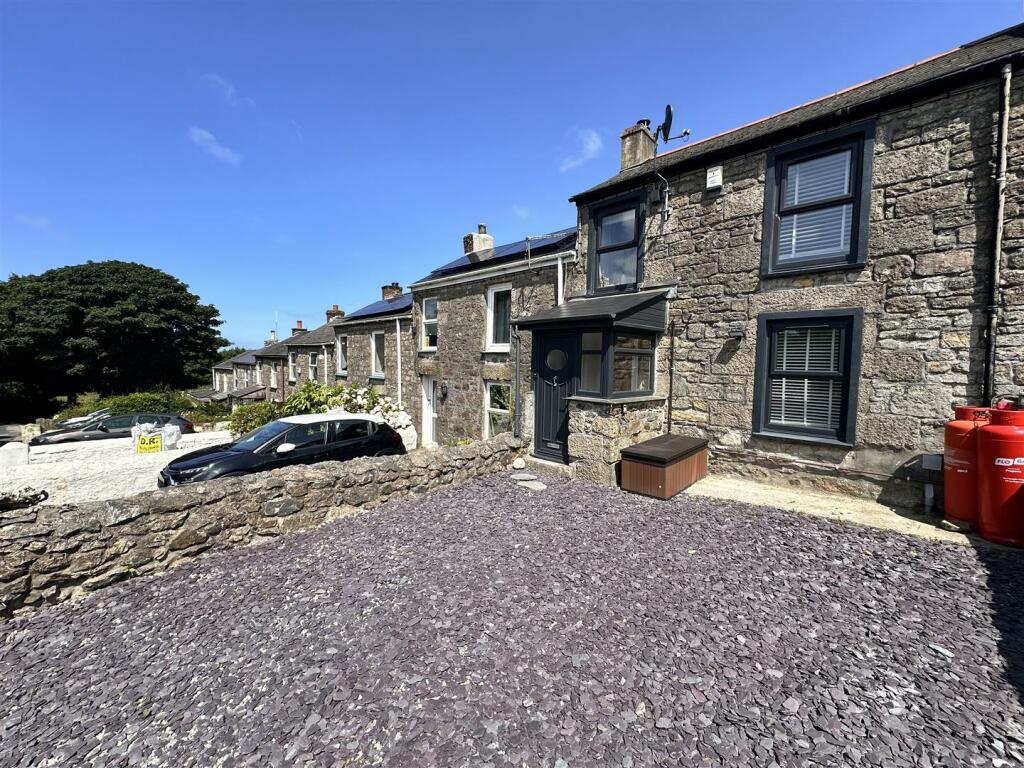 3 bedroom terraced house for sale in Whitcross Hill, Carn Brea, TR15
