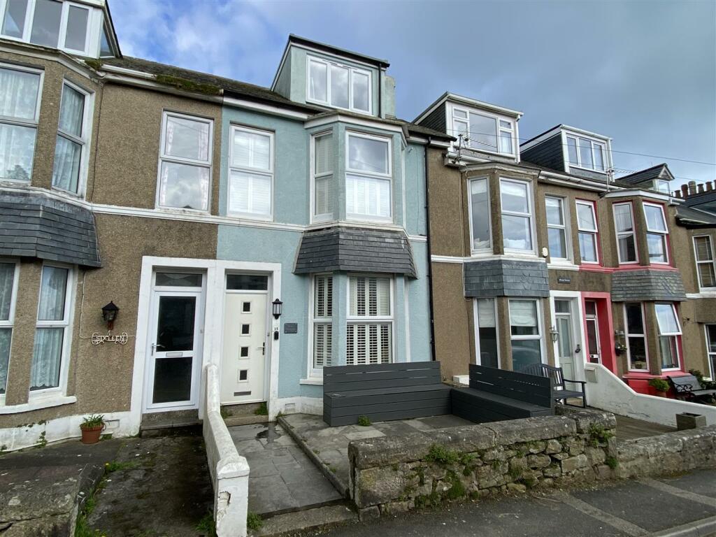 4 bedroom terraced house for sale in Ayr Terrace, St. Ives, TR26
