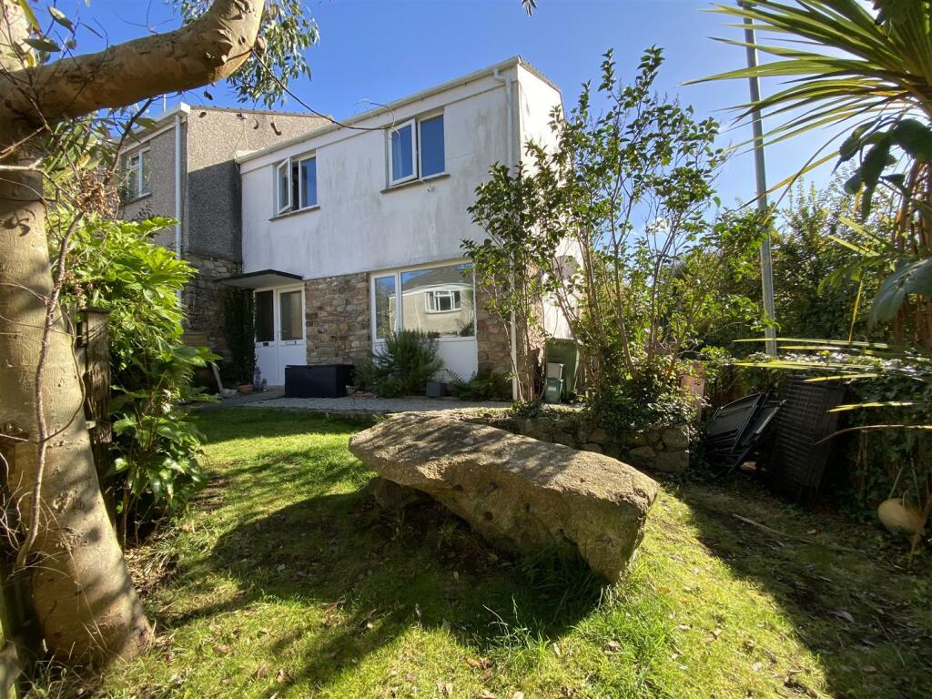 3 bedroom terraced house for sale in Church Street, St. Erth, Hayle, TR27