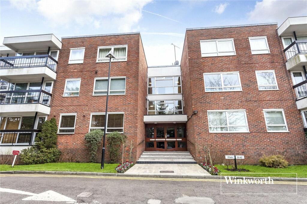 3 bedroom apartment for sale in Greenacres, Hendon Lane, Finchley