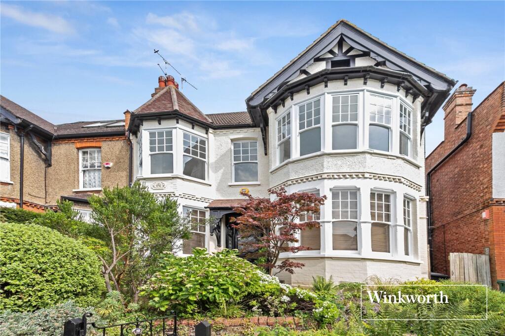Main image of property: Church Crescent, Finchley, London, N3