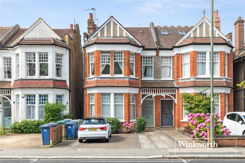 Main image of property: Long Lane, Finchley, London, N3