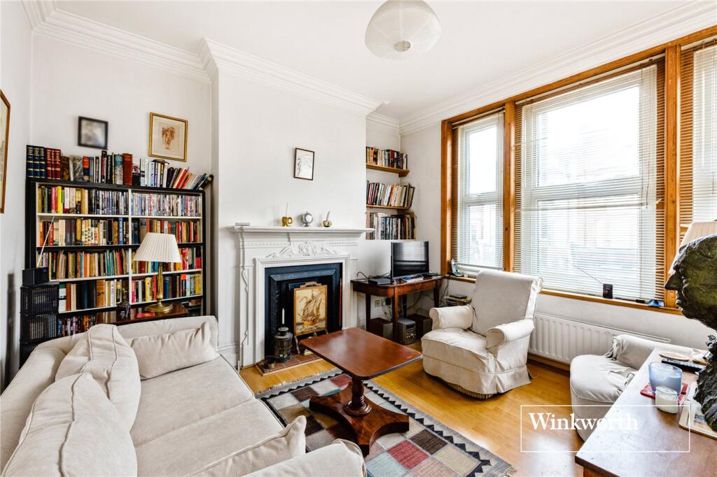 Main image of property: Ballards Lane, Finchley, London, N3
