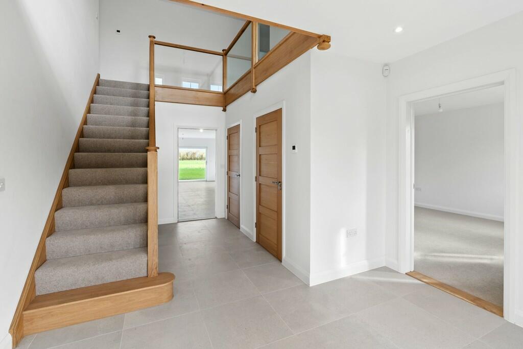 5 bedroom detached house for sale in Hall Lane, East Tuddenham,Dereham