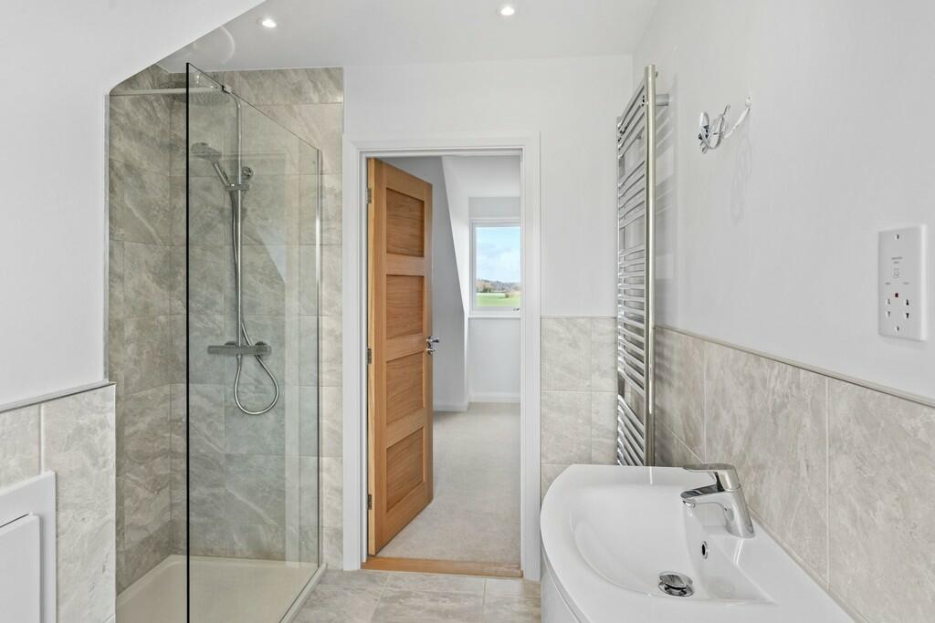 5 bedroom detached house for sale in Hall Lane, East Tuddenham,Dereham