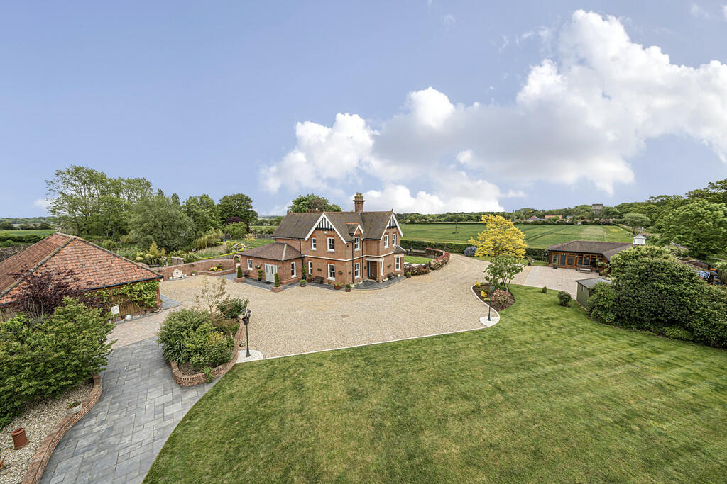 5 bedroom detached house for sale in Framingham Earl Road, Yelverton