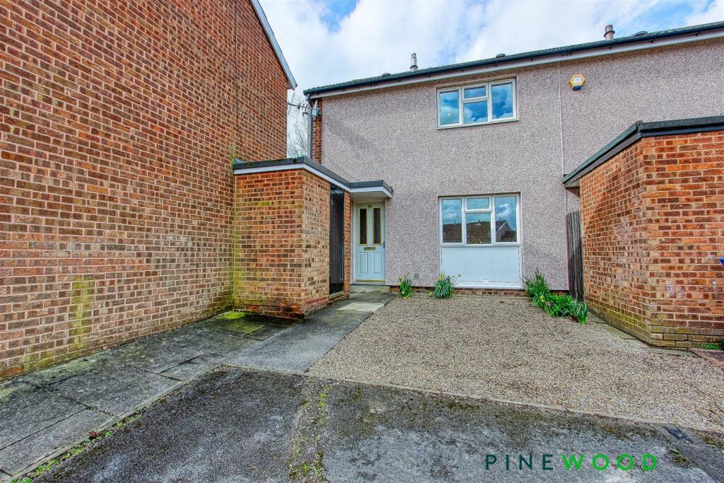 2 bedroom end of terrace house for sale in Kingsley Avenue, Grangewood