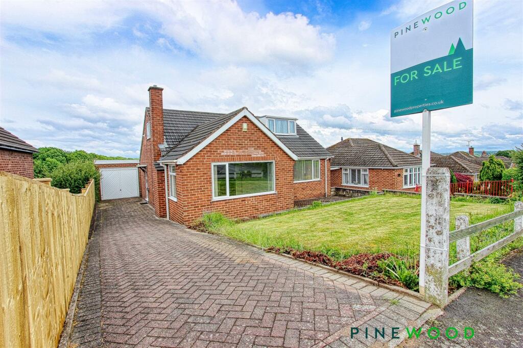 3 bedroom detached bungalow for sale in Chartwell Avenue, Wingerworth