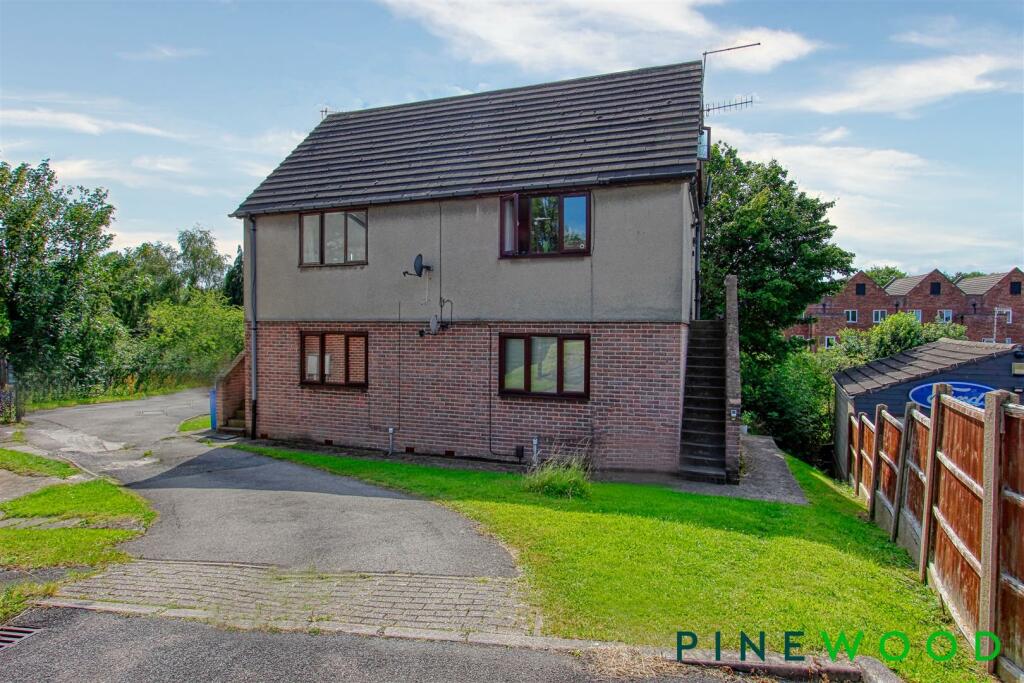 1 bedroom duplex for sale in Swaddale Close, Tapton, Chesterfield