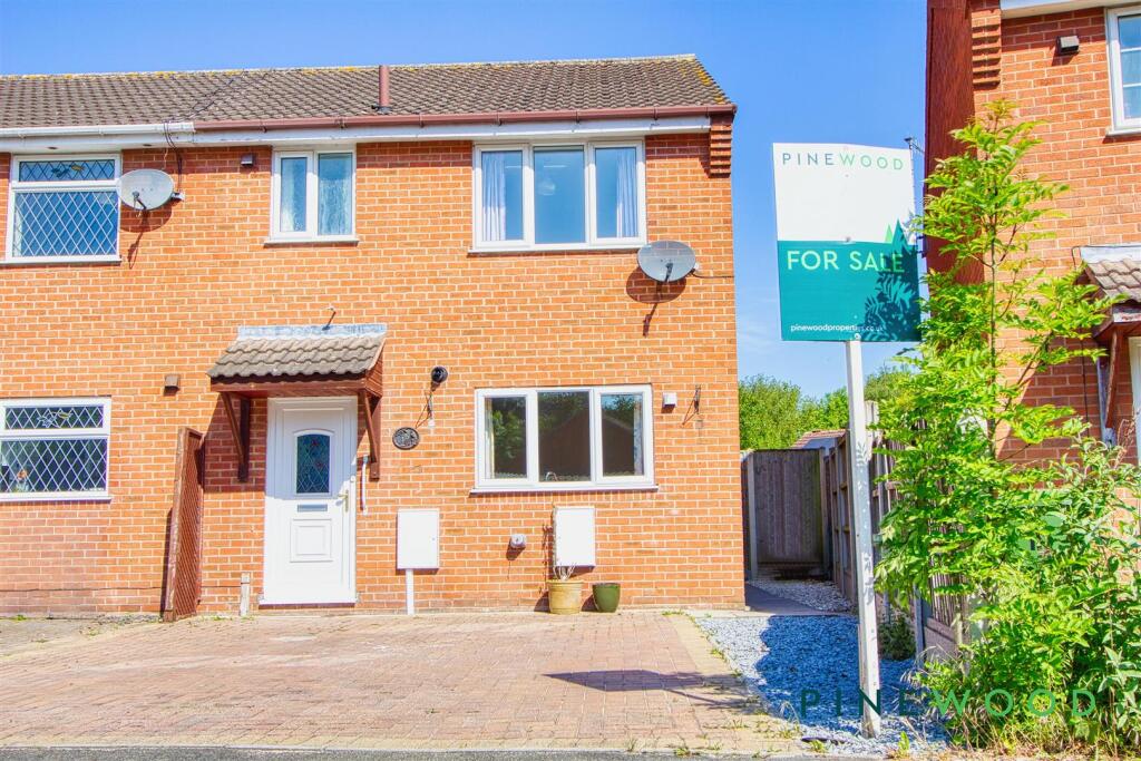 Main image of property: Broadoaks Close, Chesterfield, Derbyshire, S41
