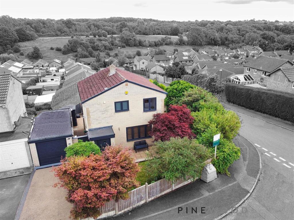 Main image of property: Skye Gardens, Tibshelf, Alfreton, Derbyshire DE55