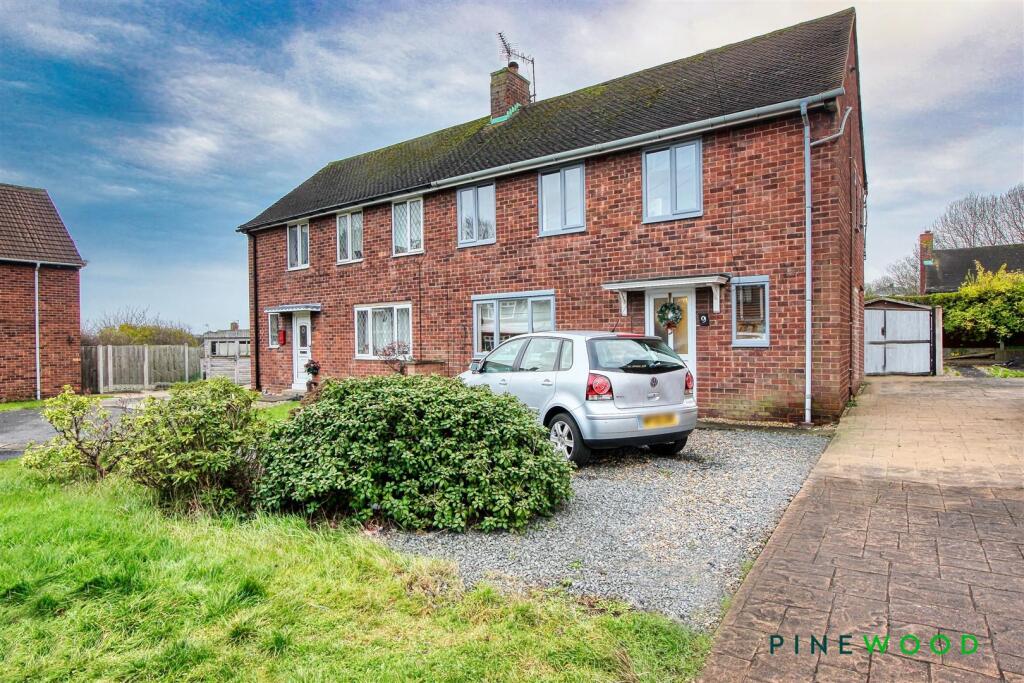 Main image of property: Wimbourne Crescent, Chesterfield, Derbyshire S41