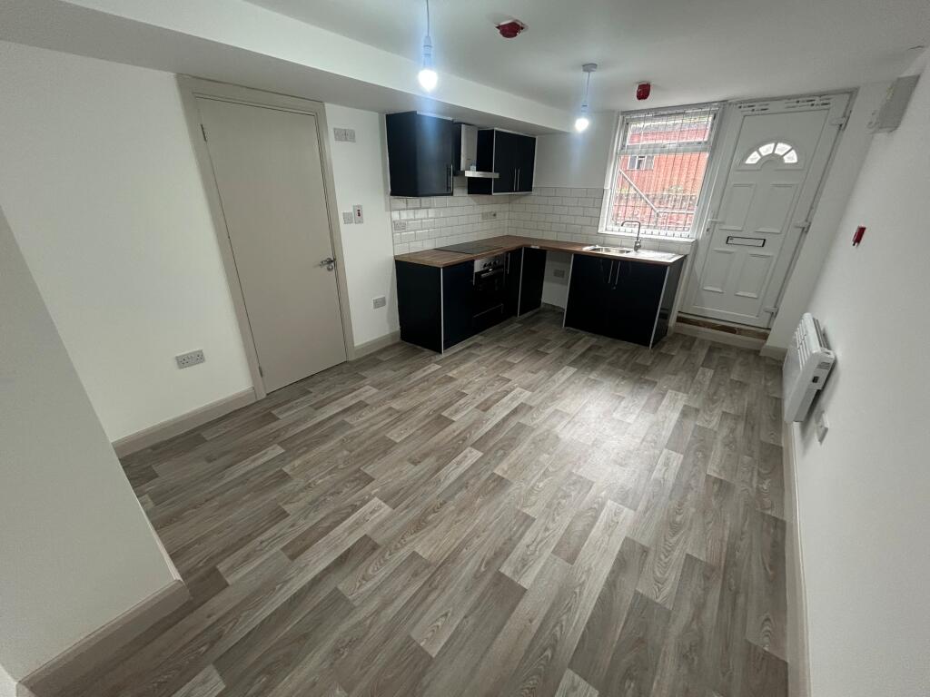 Main image of property: High Street, Staffordshire, Burton upon Trent, DE14