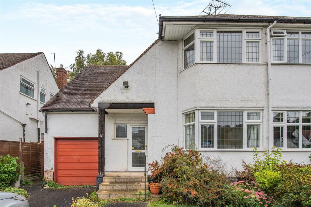 3 bedroom semidetached house for sale in Whitelands Avenue