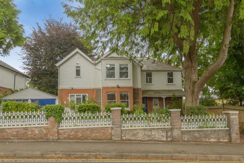 Main image of property: South Road, Chorleywood